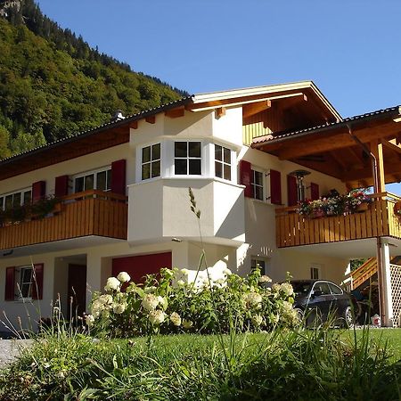 Haus Telisia Apartment Klosterle am Arlberg ภายนอก รูปภาพ