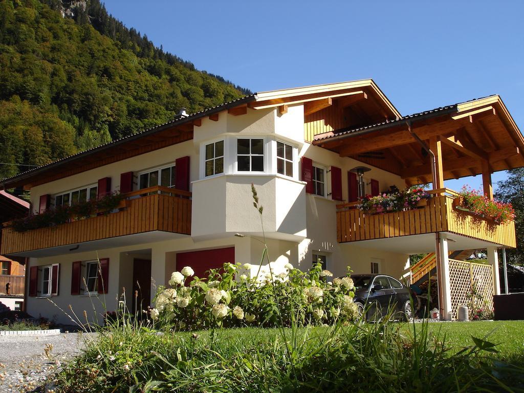 Haus Telisia Apartment Klosterle am Arlberg ภายนอก รูปภาพ